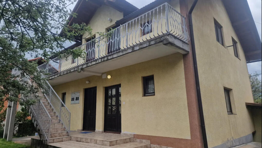 Houses in Bosnia for sale Bugojno